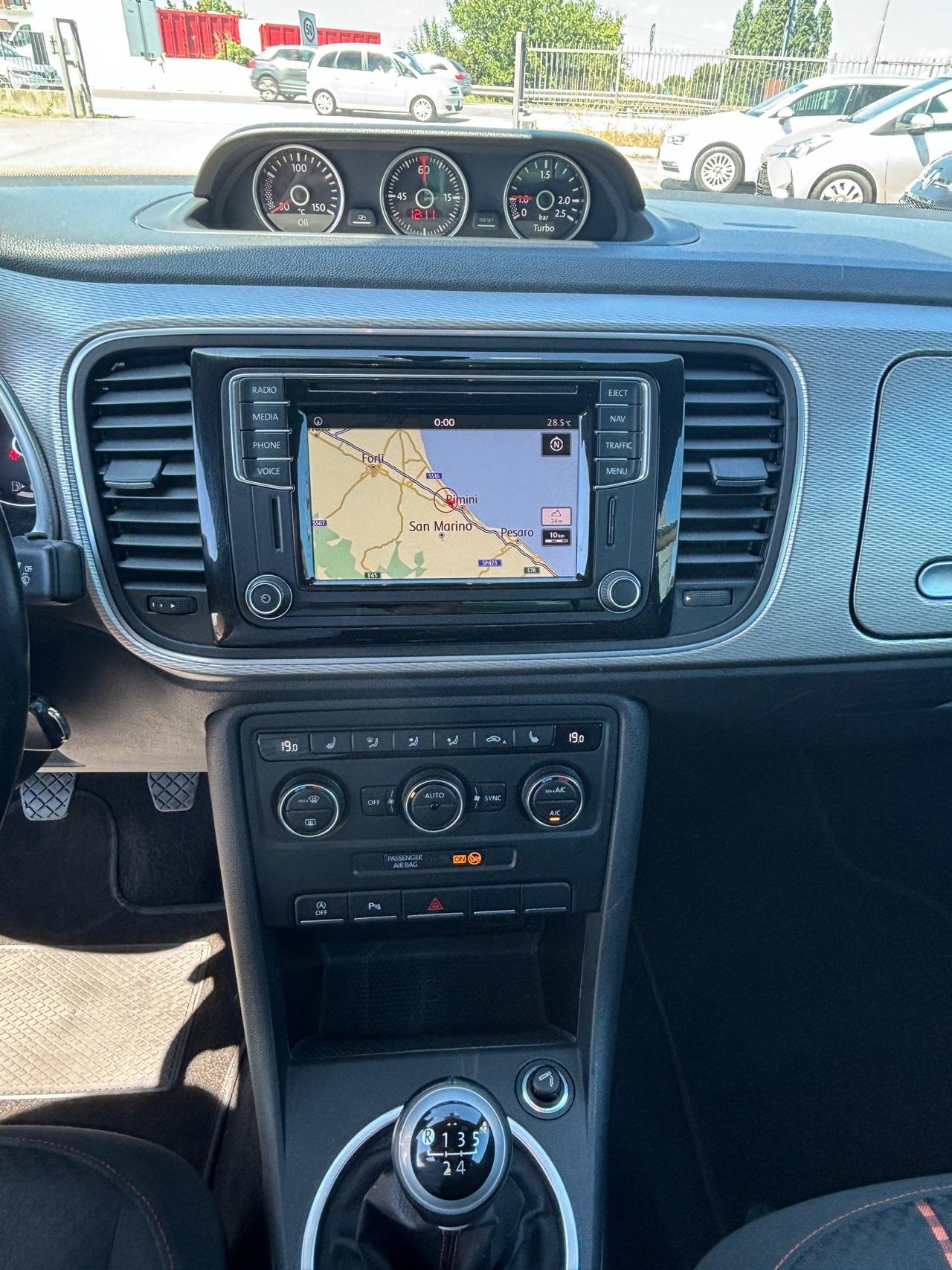 Volkswagen Maggiolino 2.0 TDI Design BlueMotion Technology - 2016