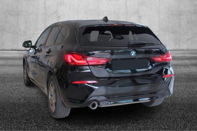 BMW 118 i 5p. Advantage