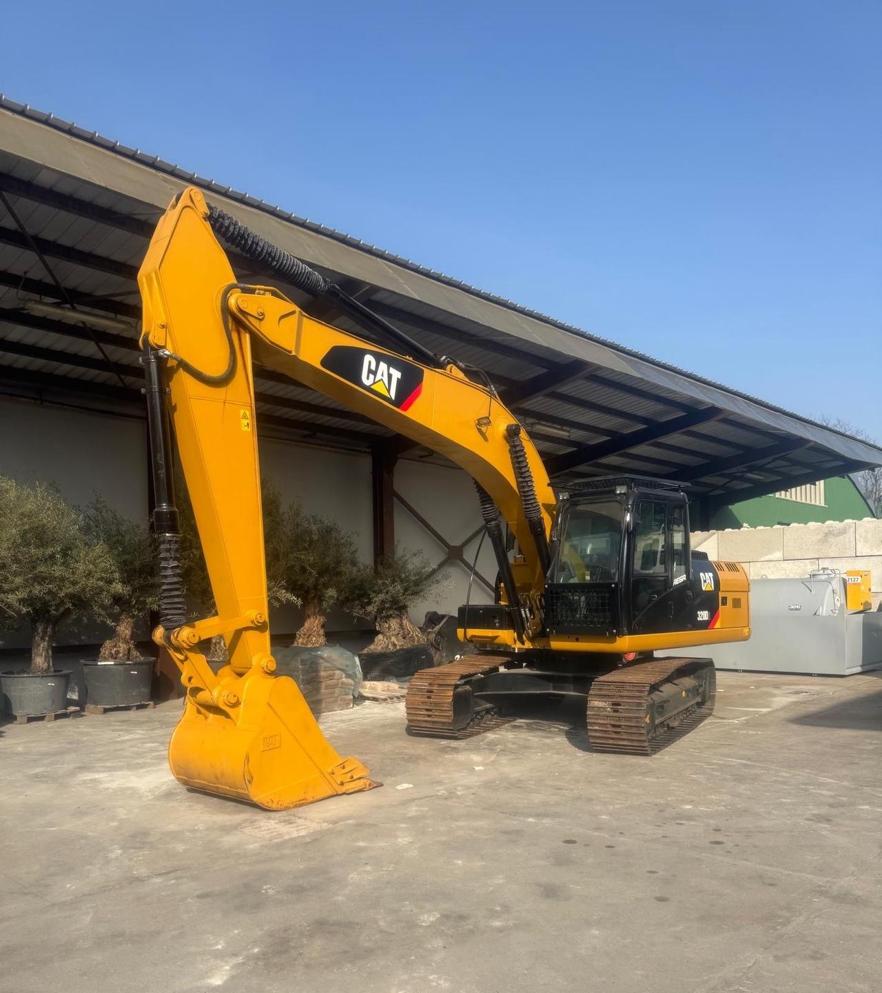 Caterpillar 320D Perfettamente Funzionante