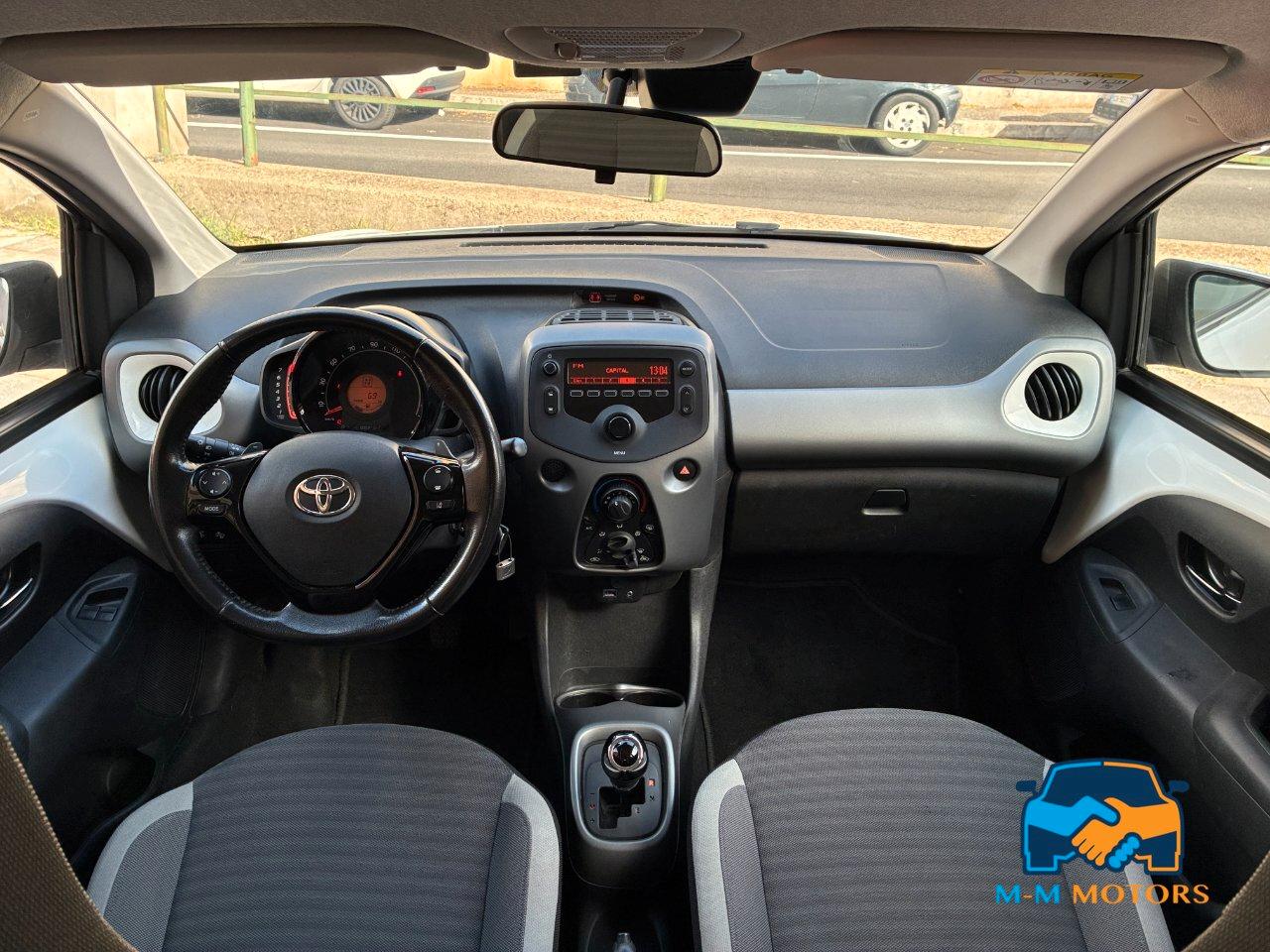 Toyota Aygo 5p 1.0 x-cool m-mt 72 cv