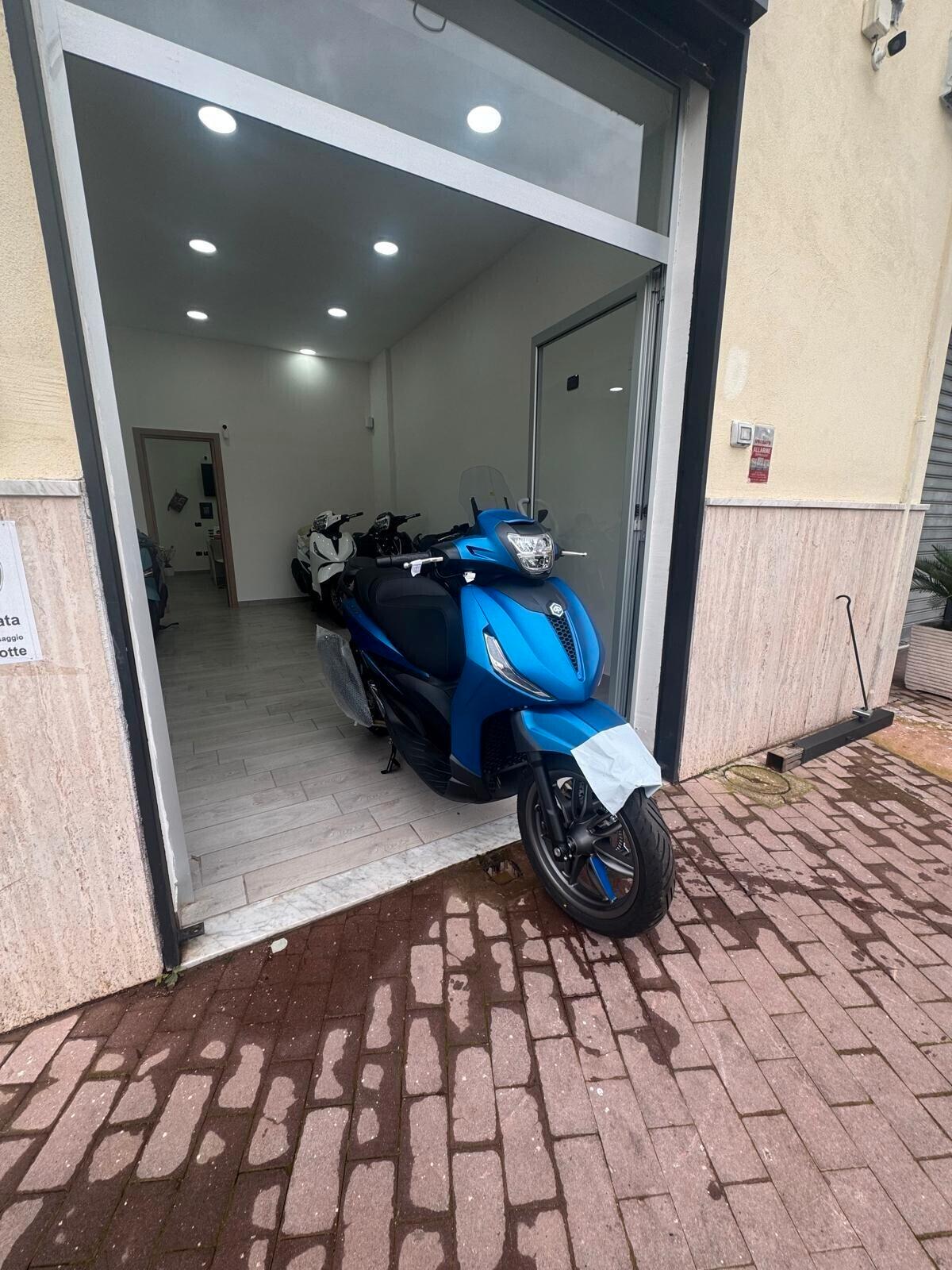 Piaggio Beverly Tourer 300 S