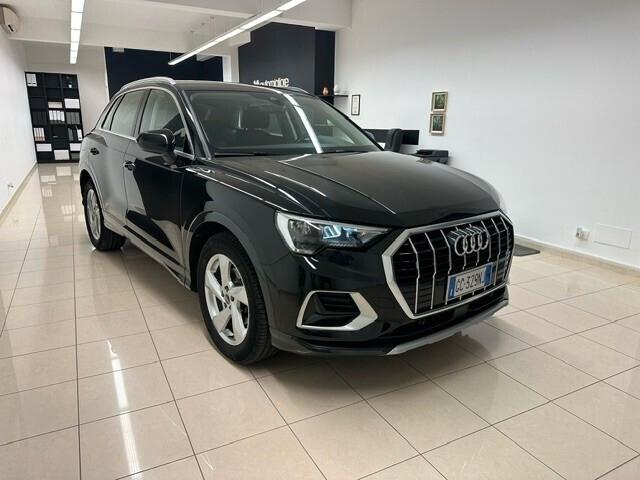 Audi Q3 35 TDI S tronic Business Advanced