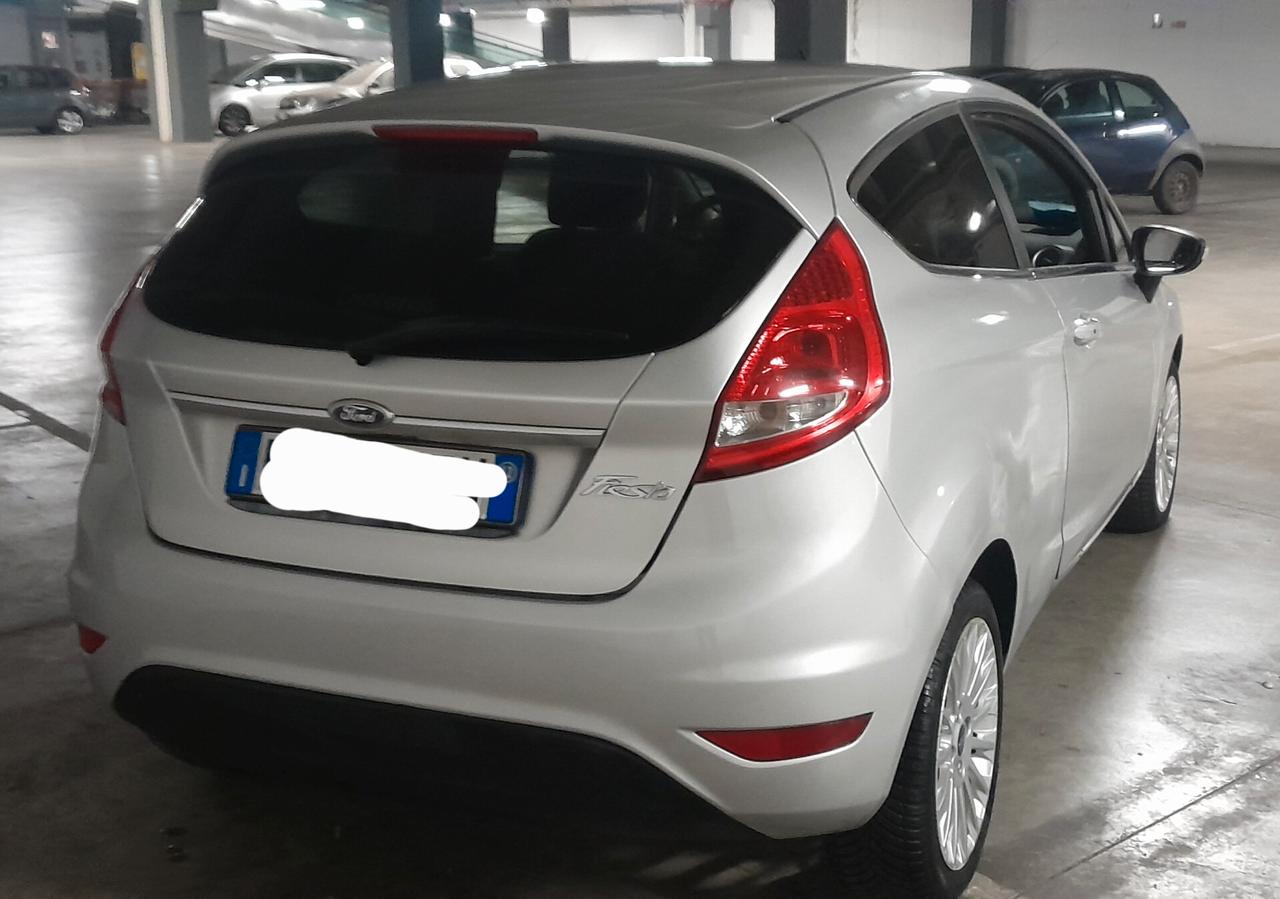 Ford Fiesta 1.4 TDCi 70CV 3 porte Titanium
