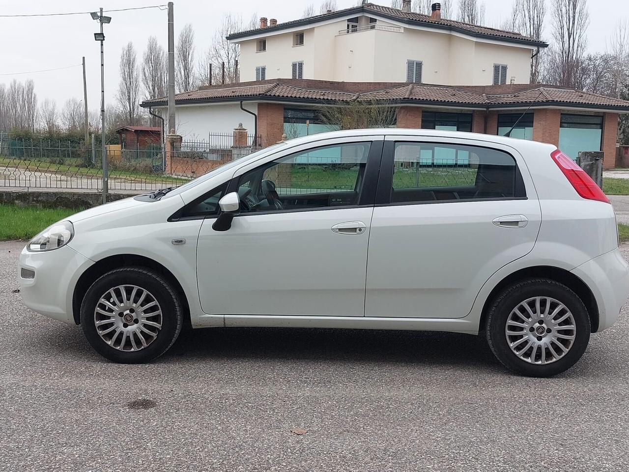 Fiat Punto 1.4 8V 5 porte Natural Power Lounge