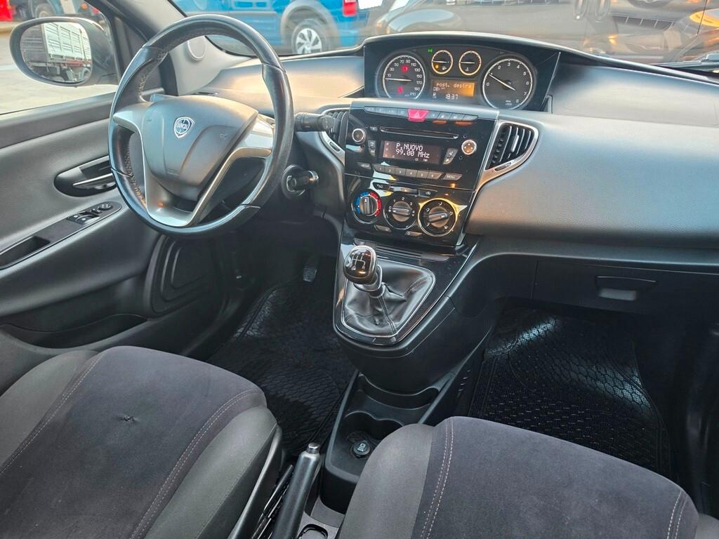 LANCIA YPSILON TWIN AIR METANO 5 PORTE-2013