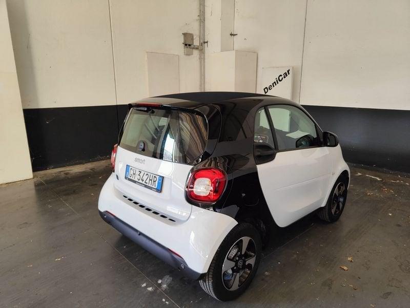 smart fortwo EQ Passion