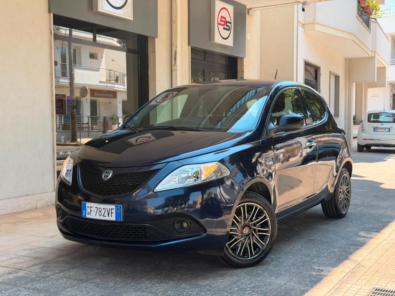 Lancia Ypsilon 1.0 FireFly 5 porte S&S Hybrid Maryne