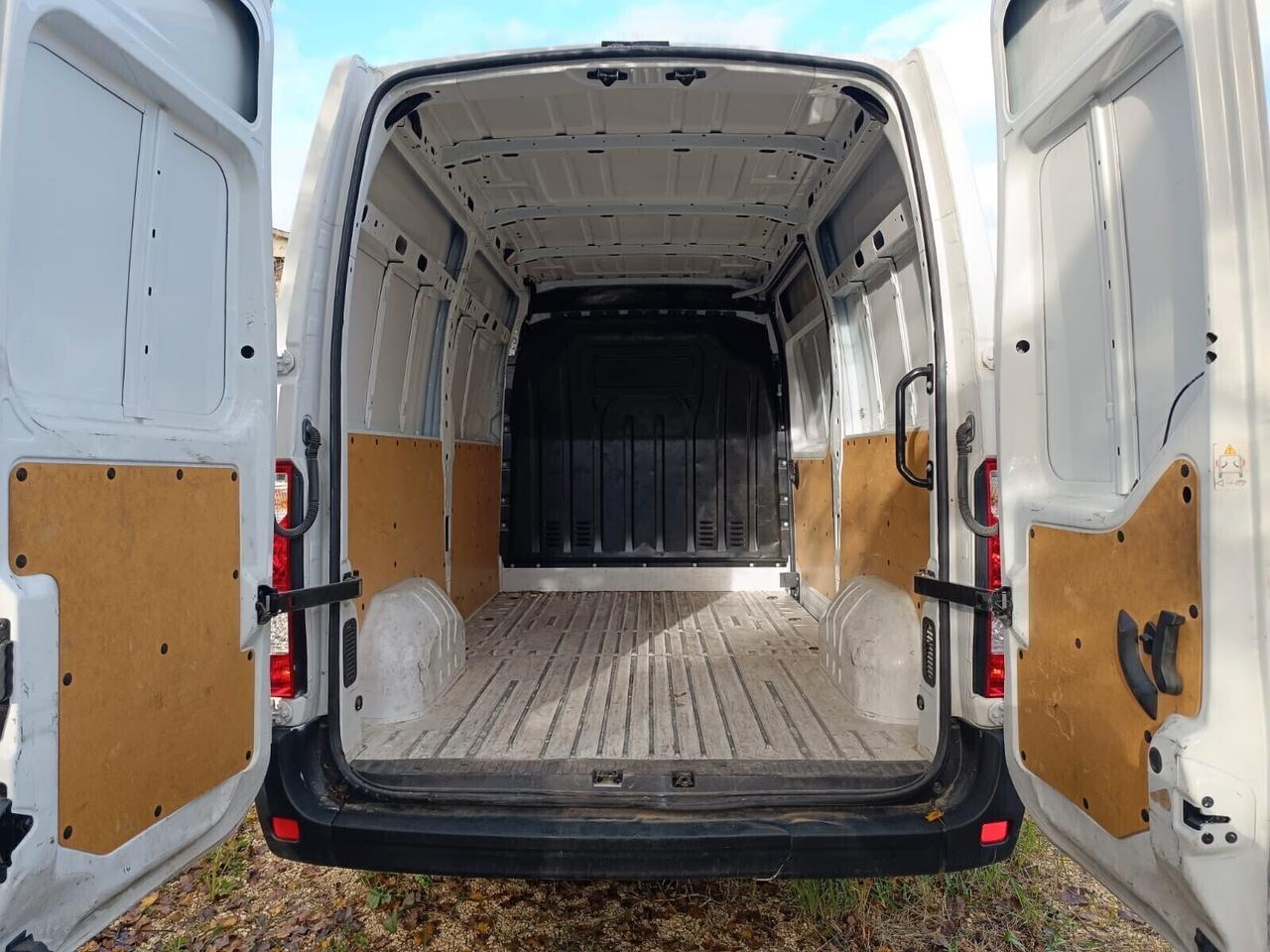 Renault Master T33 2.3 dci 135 cv L2H2 NETTO IVA