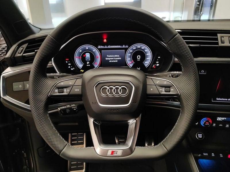 Audi Q3 SPB 35 TDI S tronic Identity Black