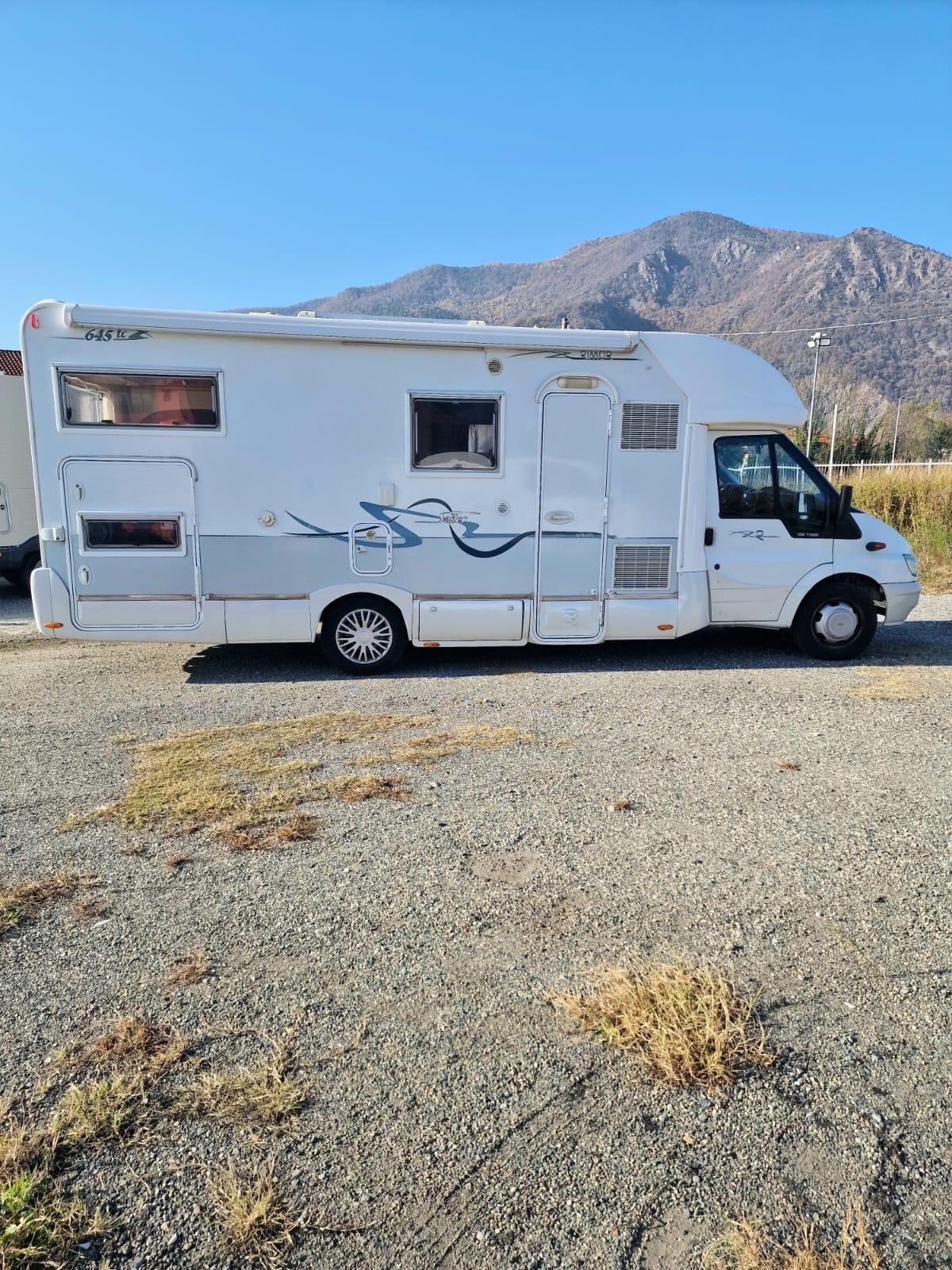 Rimor sailor semi integrale del 2006 in saldo 840