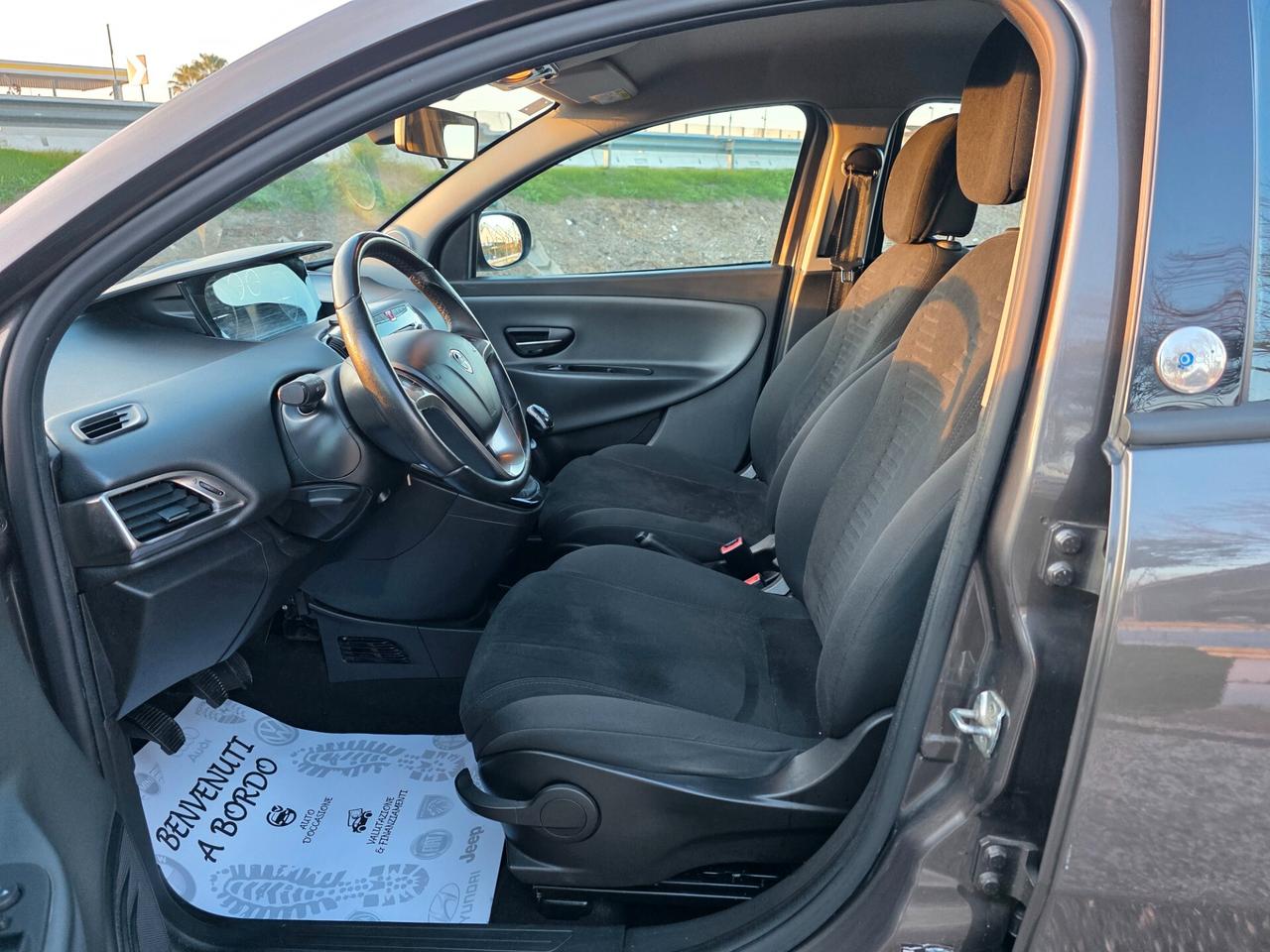 Lancia Ypsilon 1.2 69 CV 5 porte GPL Ecochic Gold