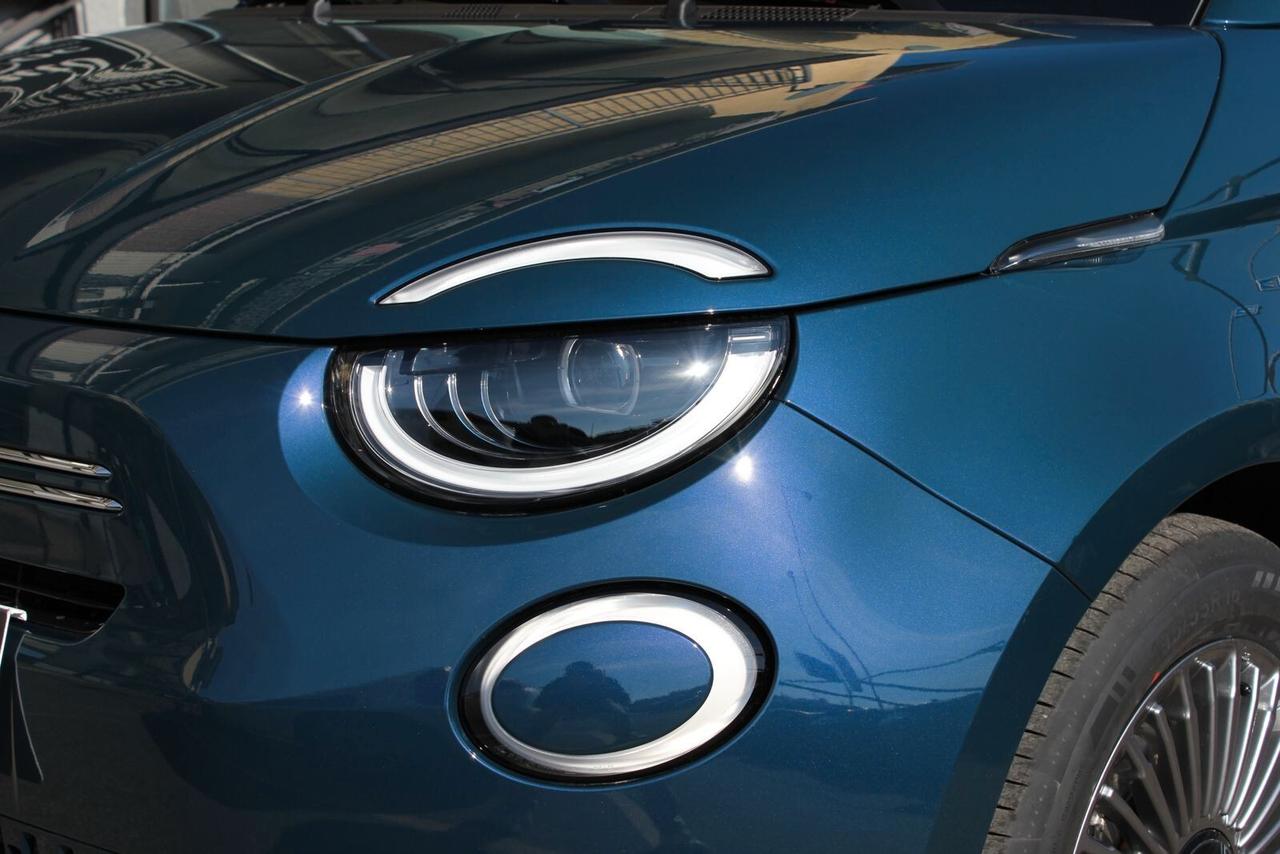 Fiat 500 Berlina Hybrid Torino