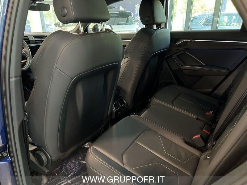 Audi Q3 SPB 35 TDI S tronic Identity Black