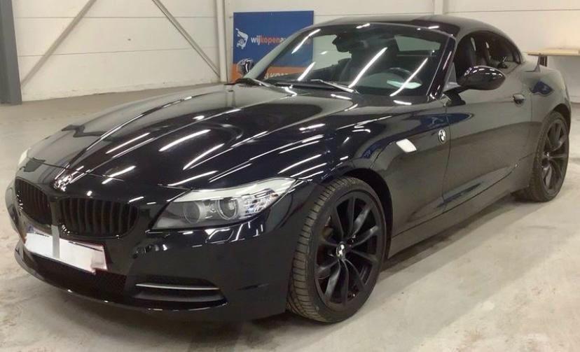Bmw Z4 185CV Steptronic – PELLE NERA NAVY SENSORI SOLO 53.000 km