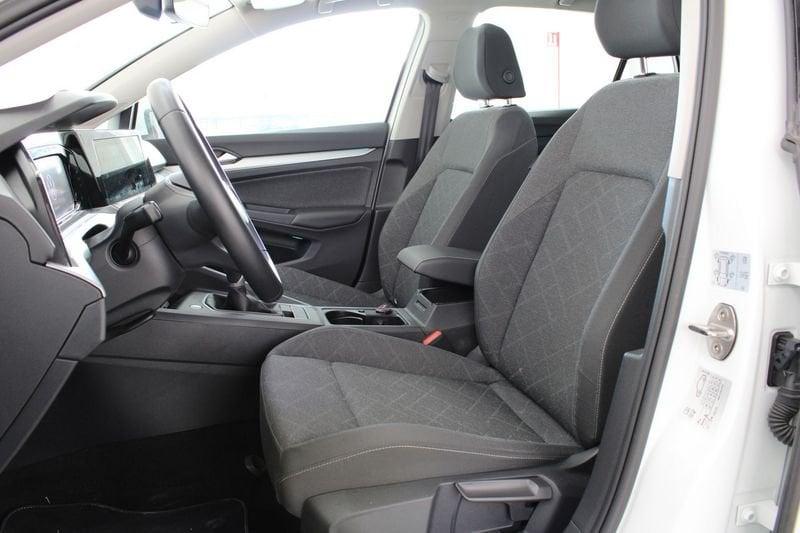 Volkswagen Golf 8 serie 1.0 TSI EVO Life