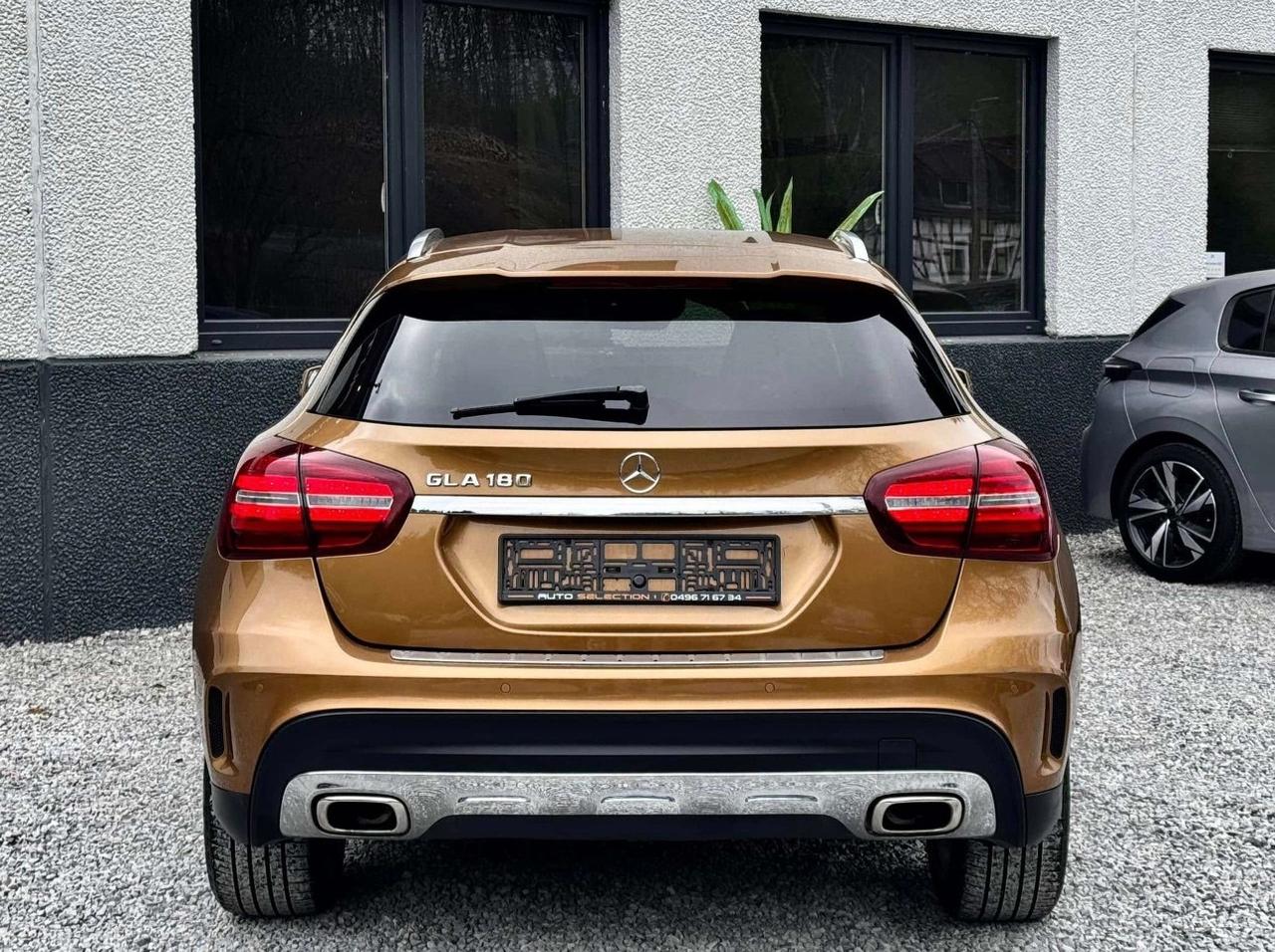 Mercedes-benz GLA 180 AMG
