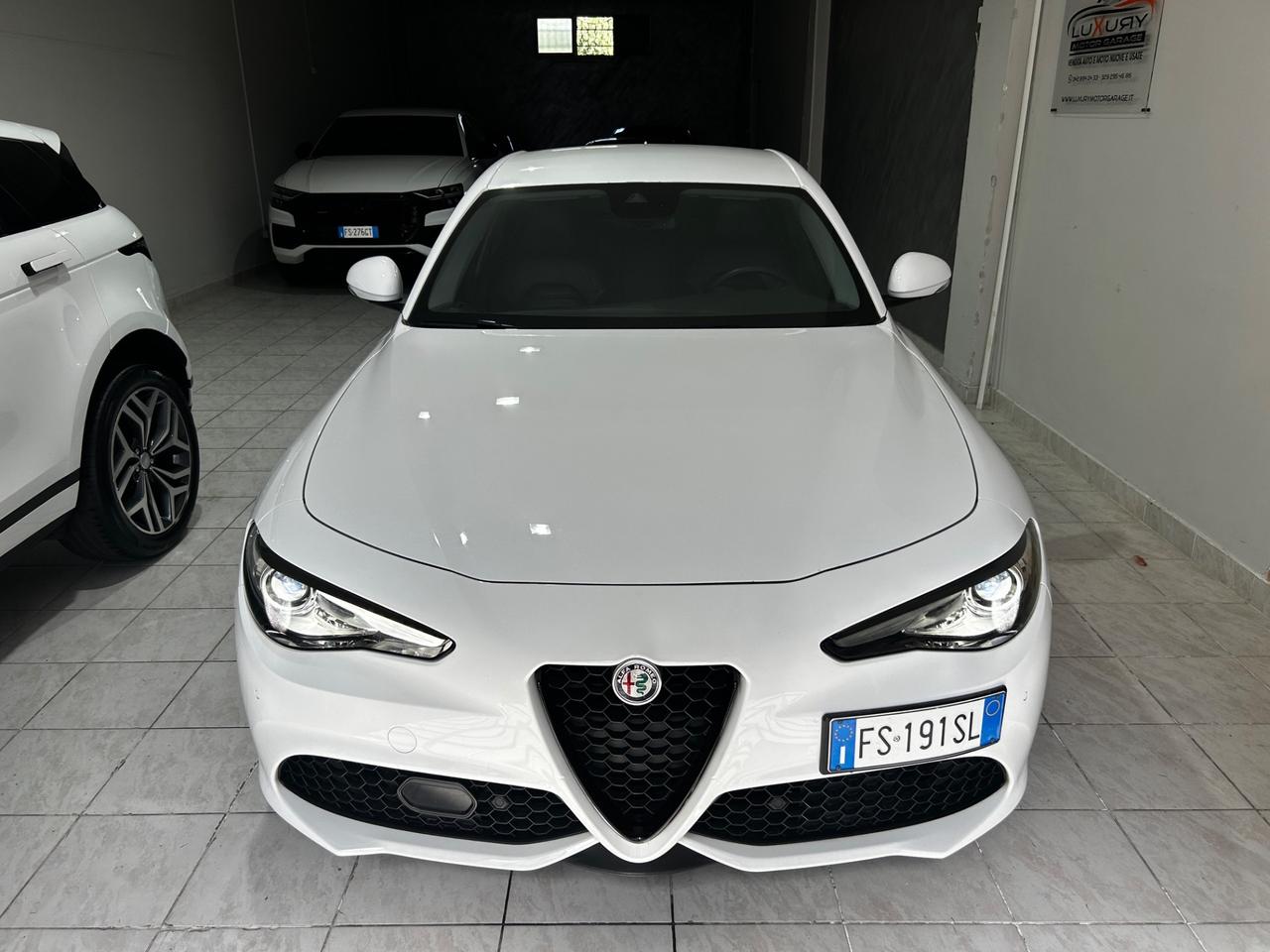 Alfa Romeo Giulia 2.2 Turbodiesel 210 CV AT8 AWD Q4 Veloce