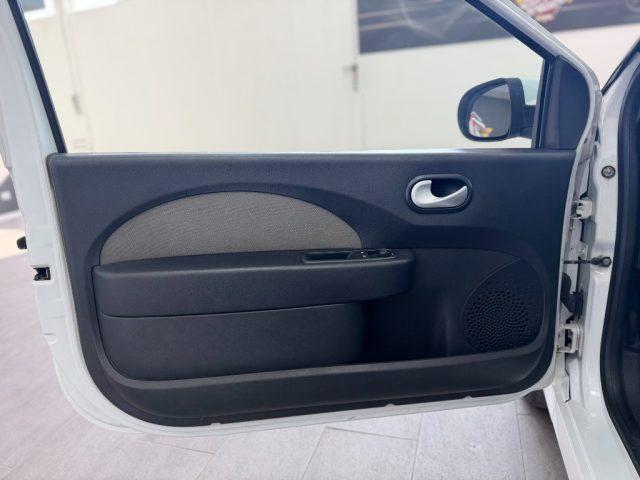 RENAULT Twingo 1.2 16V LEV Dynamique