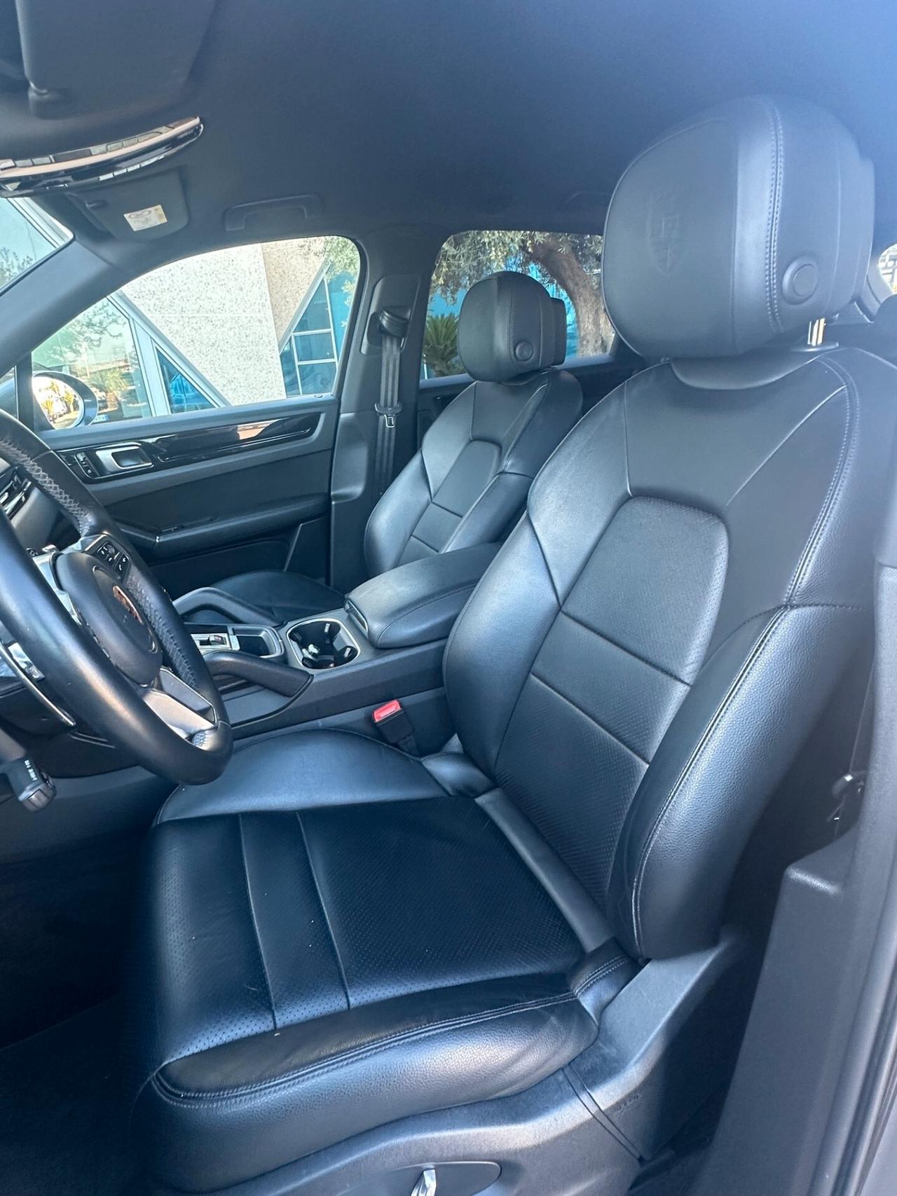 Porsche Cayenne 3.0 offerta T-Stock prezzo imperdibile