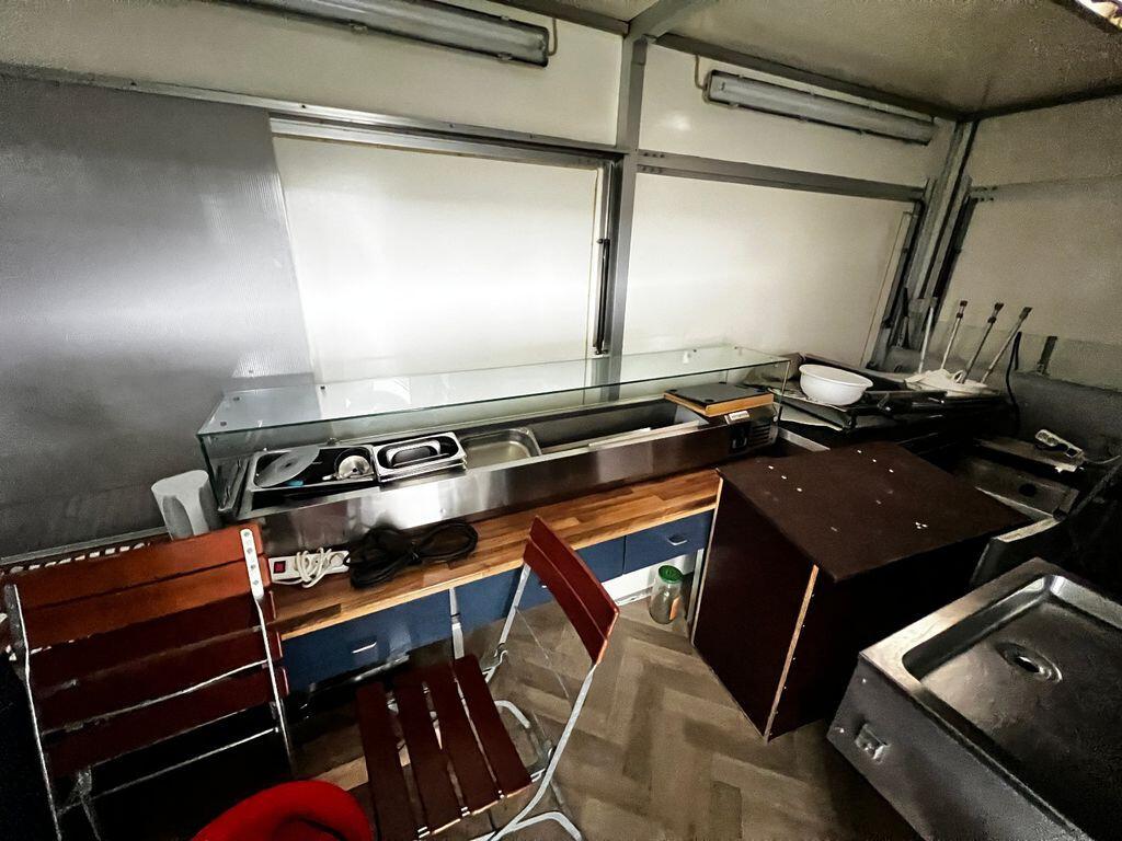 WM rimorchio 2 aperture catering