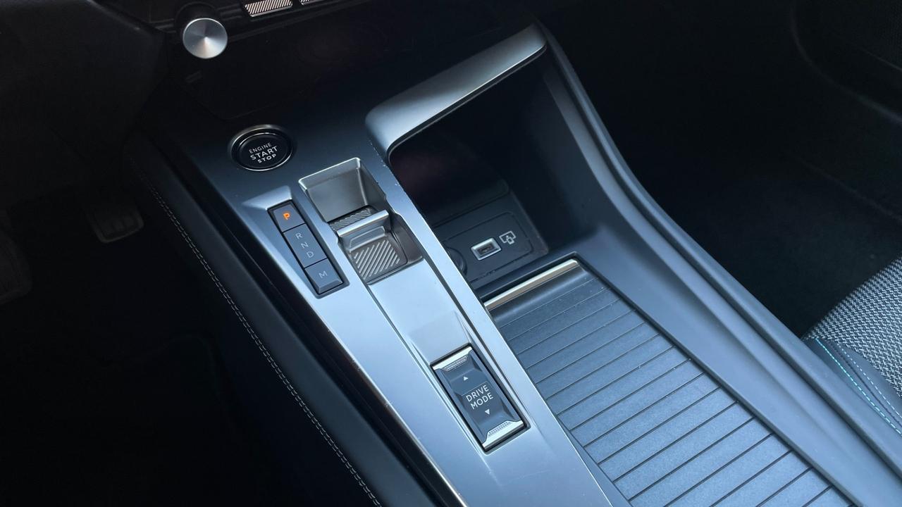 PEUGEOT 308 1.5 BLUEHDI ALLURE PACK 131CV - FULLE LED, VIRTUAL COCKPIT, NEOPATENTATI