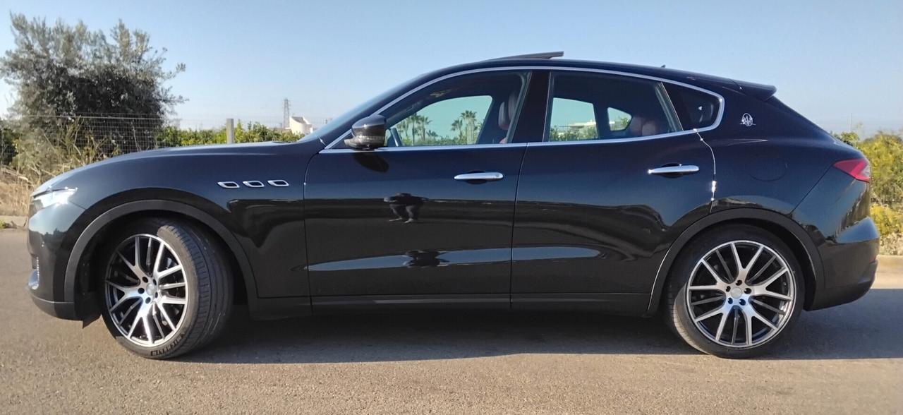 Maserati Levante V6 Diesel AWD Nerissimo Edition
