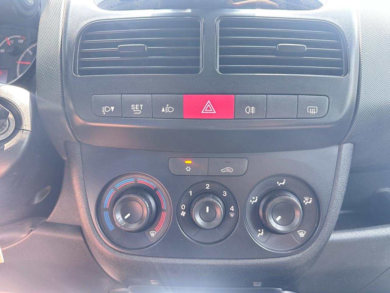 OPEL COMBO CARGO 1.3 CDTI-2016 CLIMA