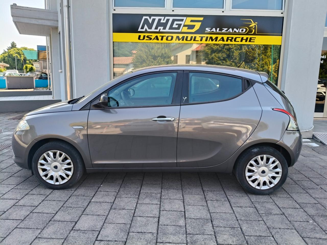 Lancia Ypsilon 1.2 69 CV 5 porte S&S Gold
