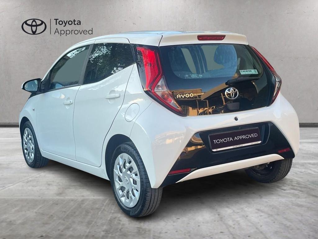 Toyota Aygo 1.0 x-play 5p