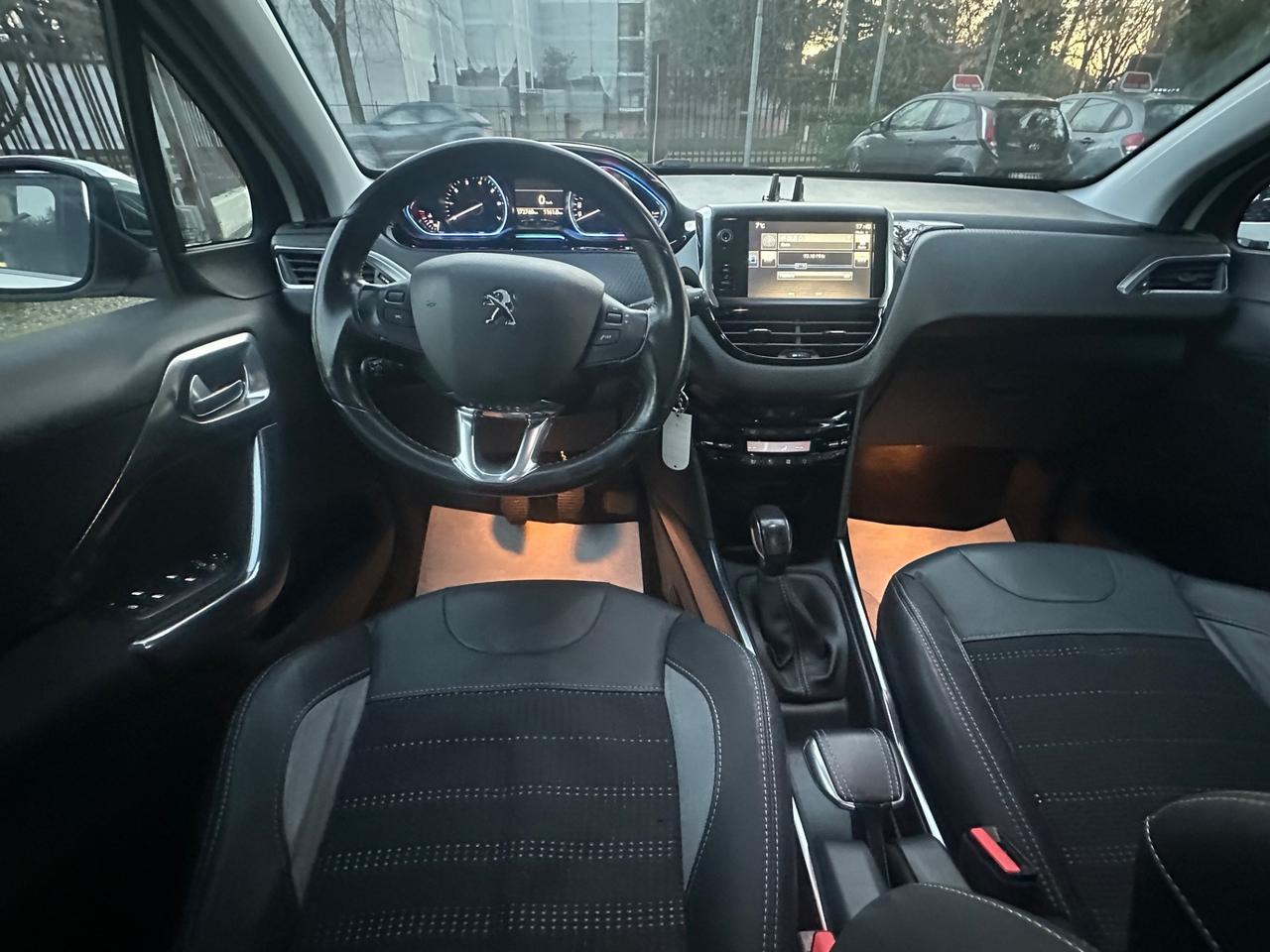 Peugeot 2008 PureTech 82 Allure
