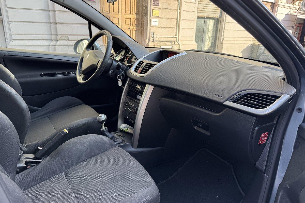 PEUGEOT 207 1.6 HDi 90CV 5p. ONE Line