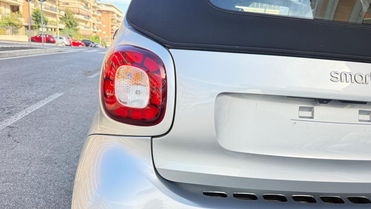 Smart ForTwo 90 0.9 T twinamic cabrio Prime LED NAVI KAMERA JBL CERCHI 15 PDC BLUETOOTH SEDILI RISCALDATI