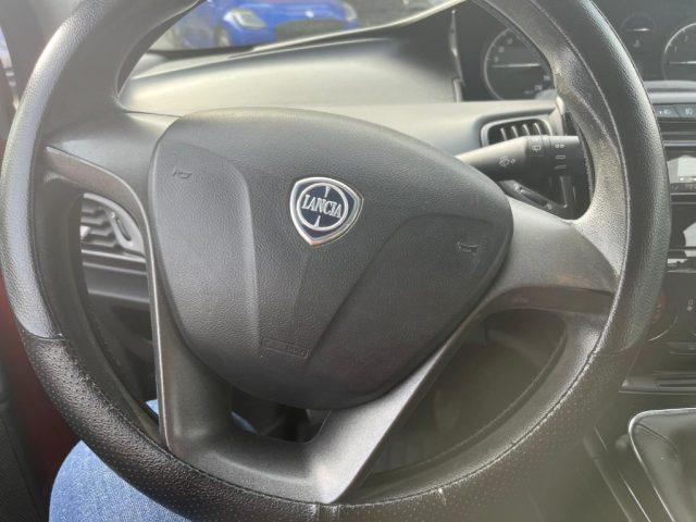LANCIA Ypsilon 1.2 69 CV 5 porte Silver