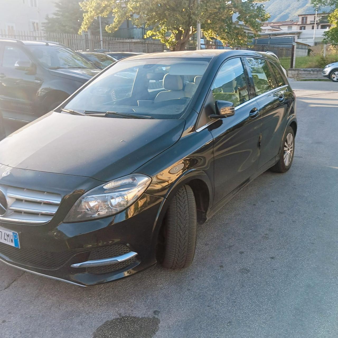 Mercedes-benz B 200 NGD Sport