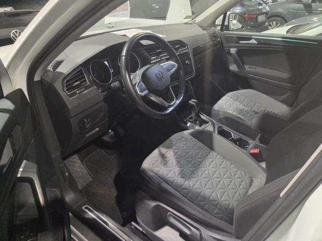 VOLKSWAGEN Tiguan 2.0 TDI 150CV DSG Life Carplay, AmbientPack, ACC