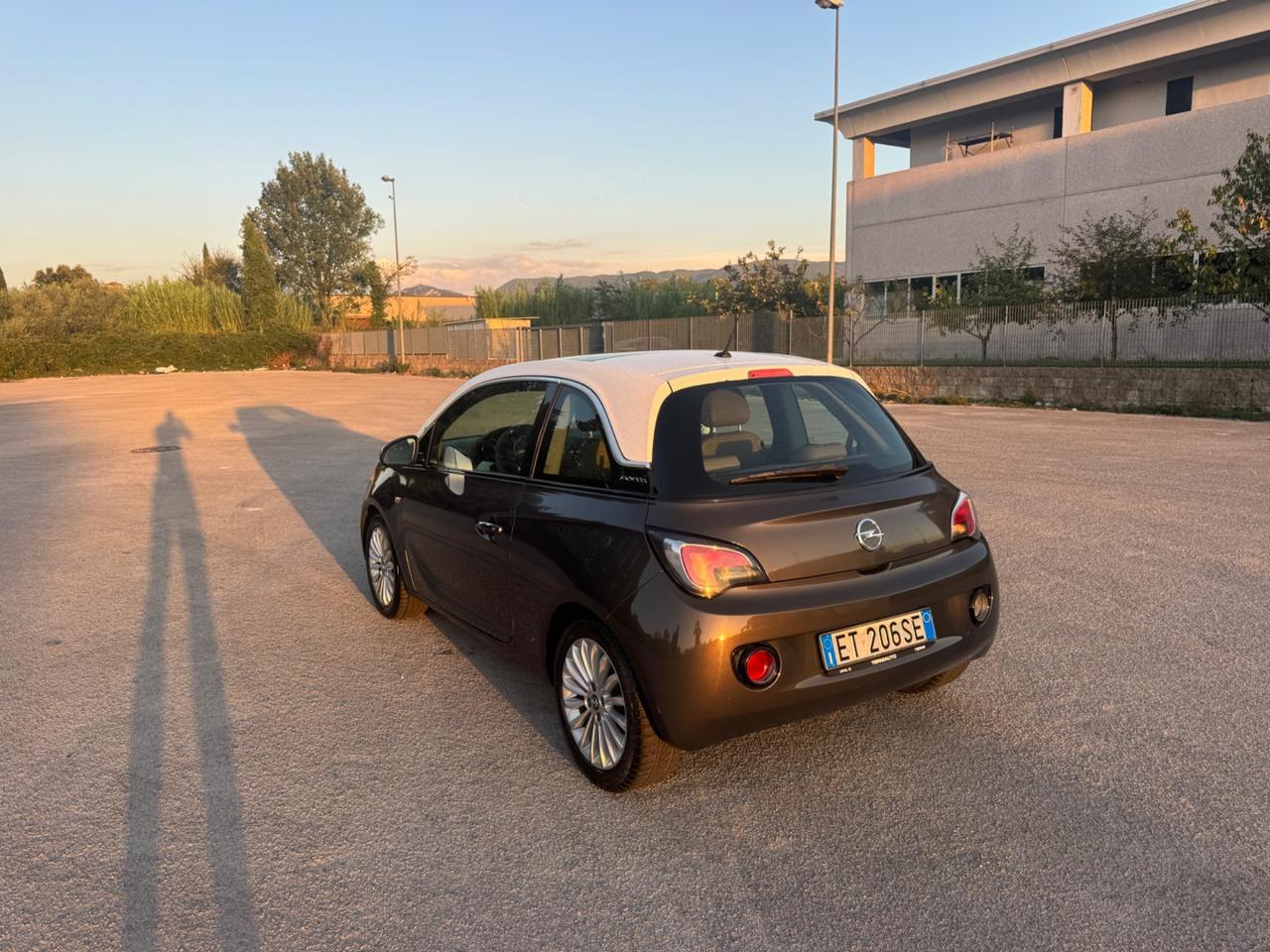 Opel Adam Rocks 1.2 70 CV tetto panoramico