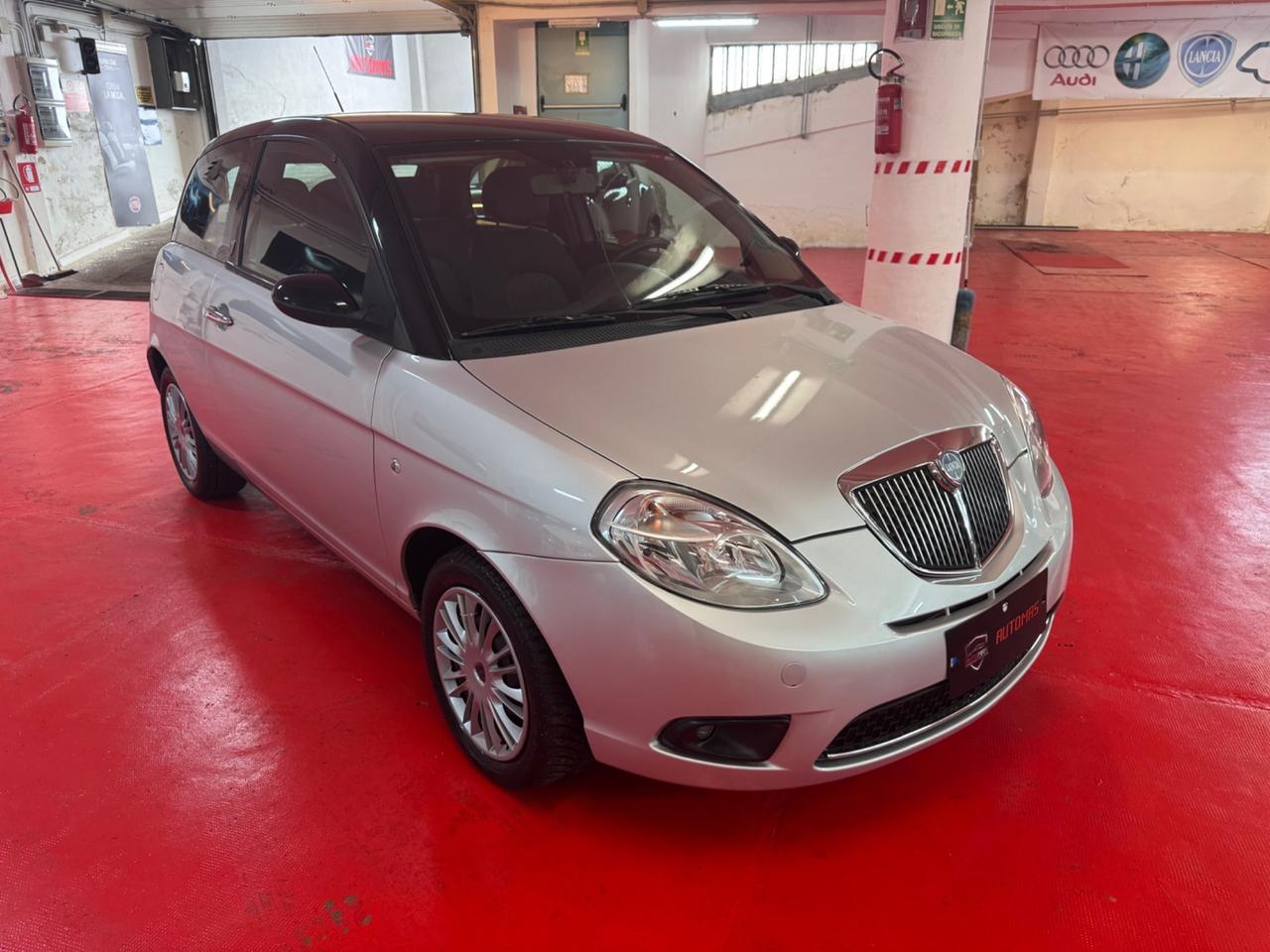 Lancia Ypsilon 1.2 Modamilano
