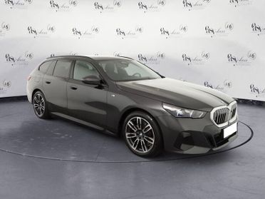 BMW Serie 5 520d xDrive M Sport Gancio Tetto Pelle Camera 360°