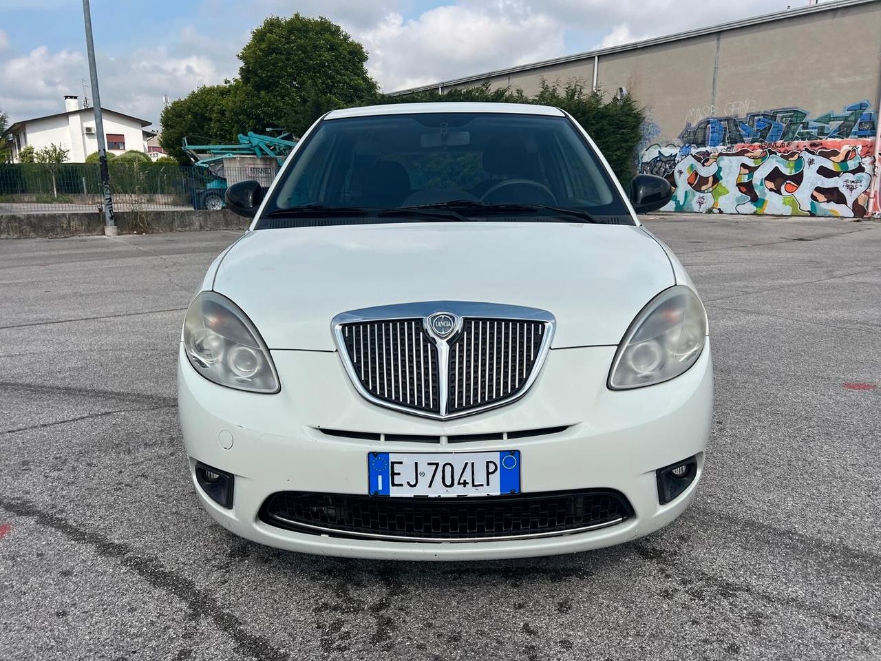 Lancia Ypsilon 1.2 69 CV Diva