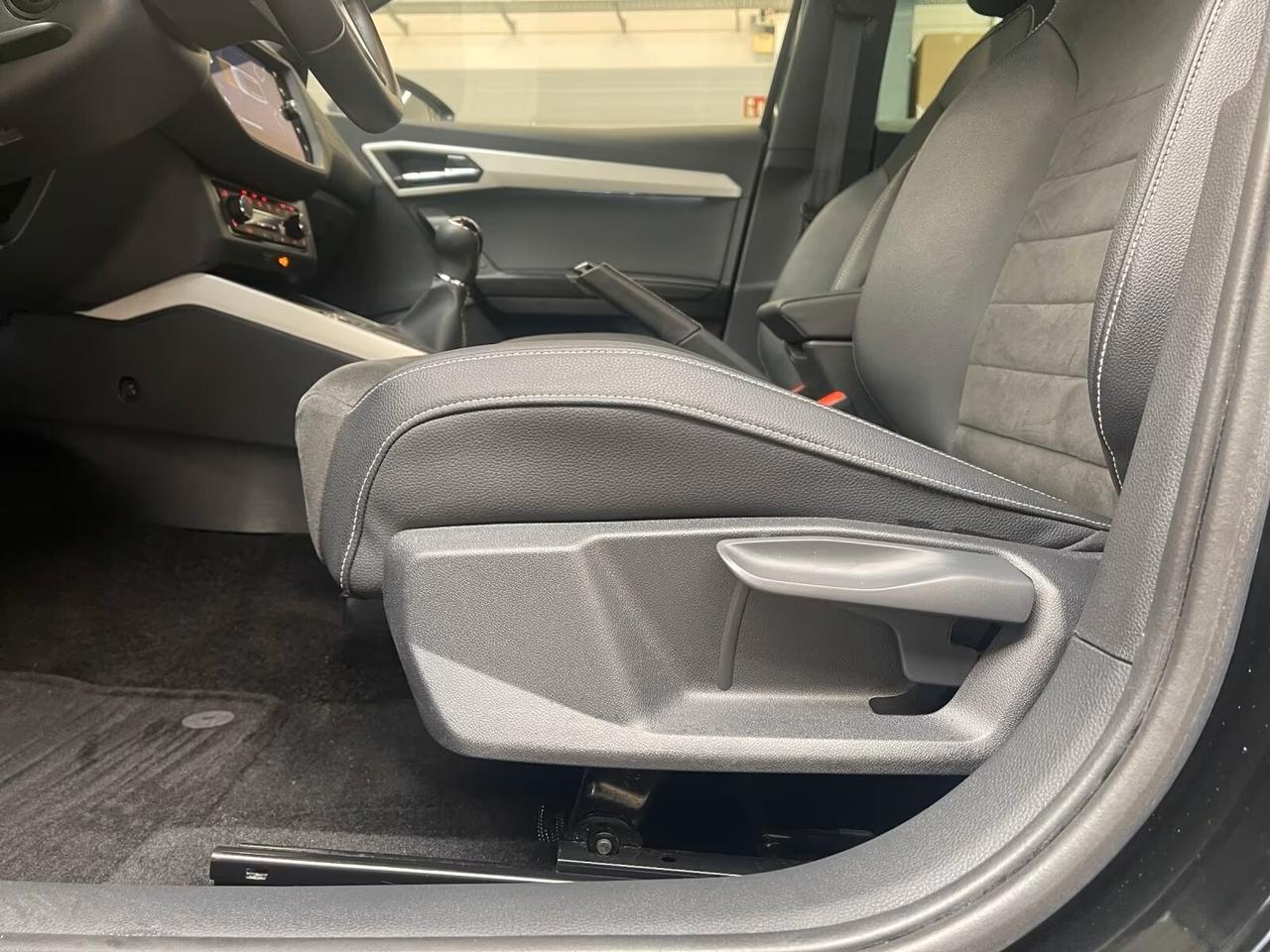 Seat Arona 1.0 TGI XCELLENCE "adatta ai neopatentati)