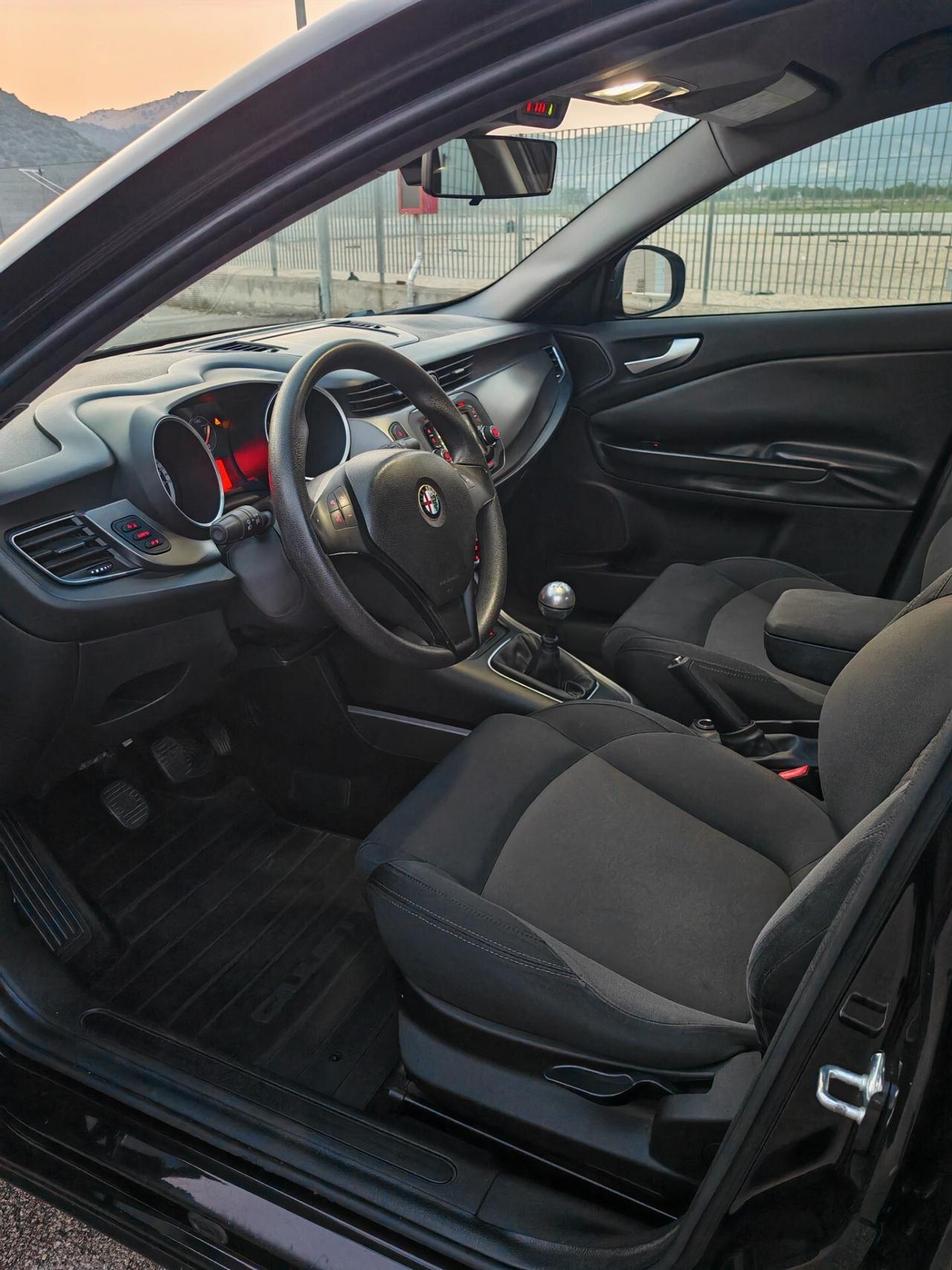 Alfa Romeo Giulietta 1.6 JTDm-2 105 CV Exclusive