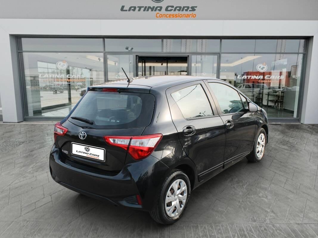 Toyota Yaris 1.0 Cool con Telecamera