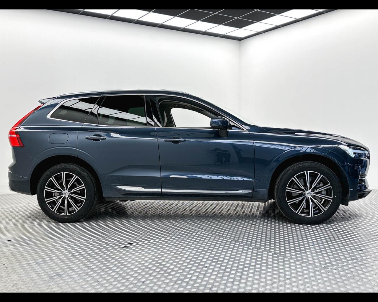 VOLVO XC60 (2017-->) - XC60 T6 Recharge Plug-in Hybrid AWD Inscription