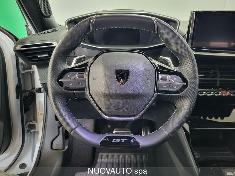 Peugeot 2008 PureTech 130 S&S EAT8 GT