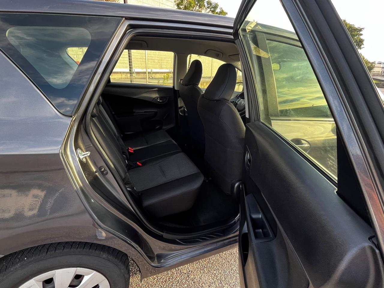 Toyota Verso-S 1.3 MT