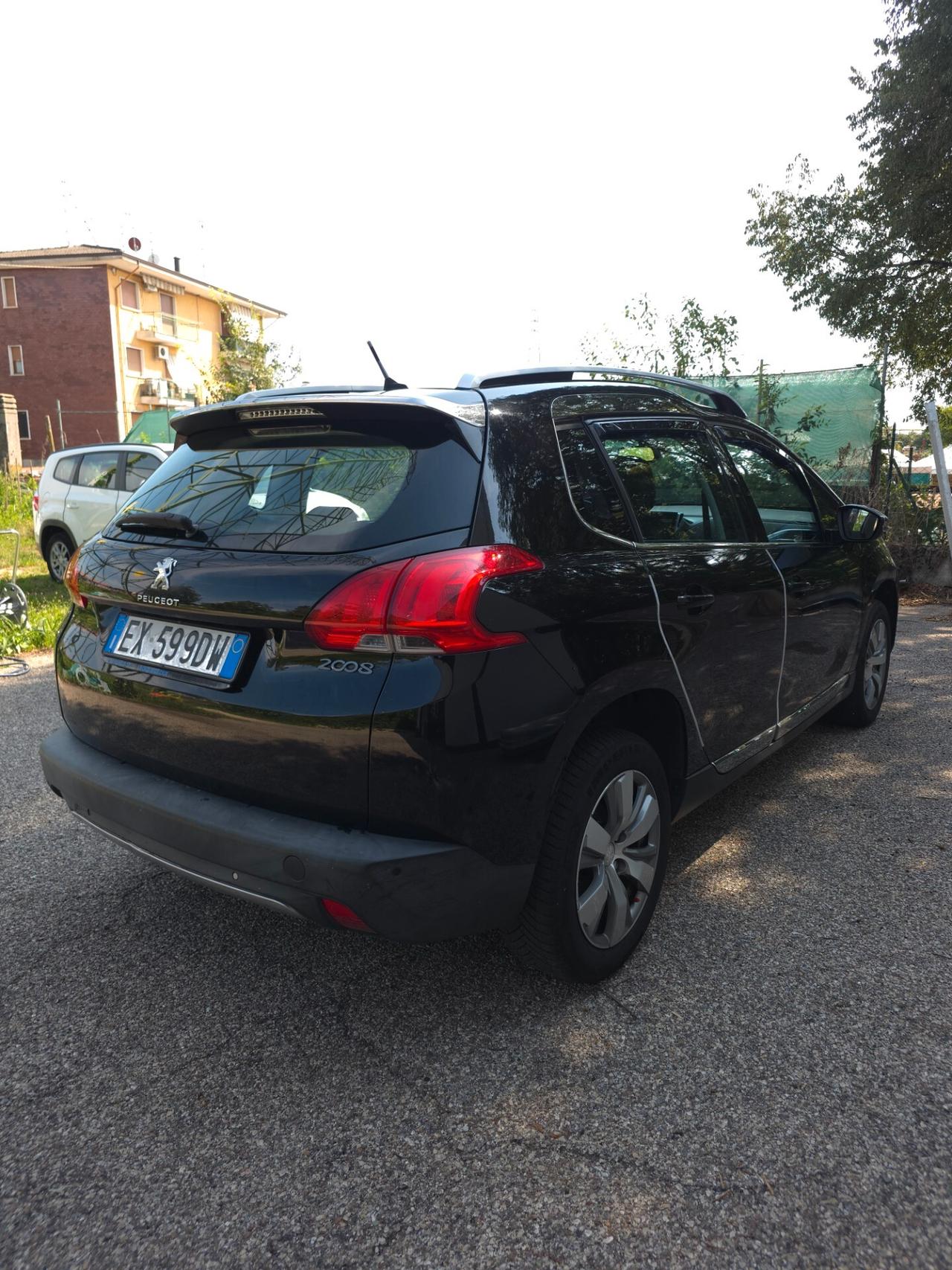Peugeot 2008 PureTech 82 Allure