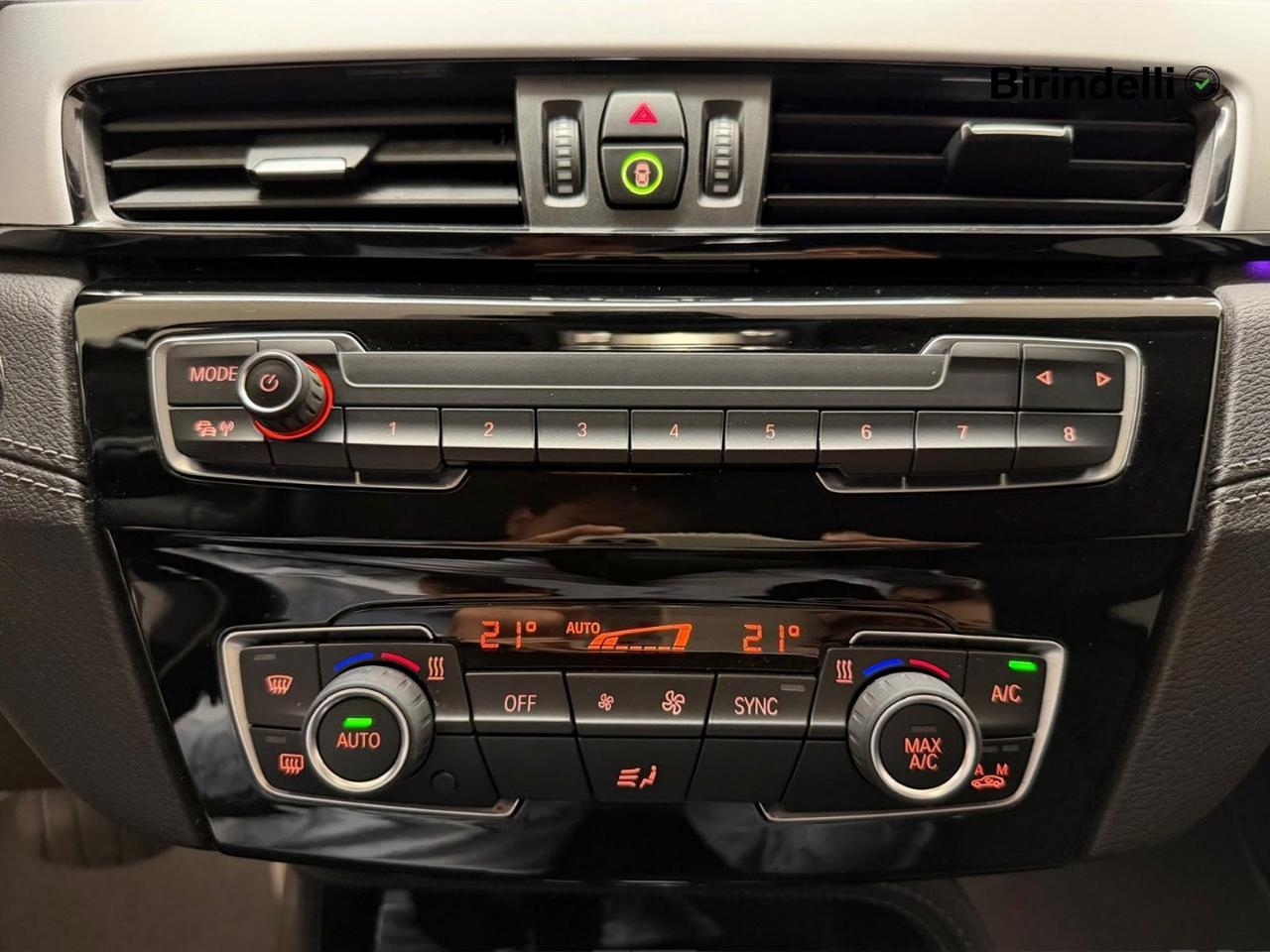 BMW X2 (F39) - X2 sDrive18d Business-X