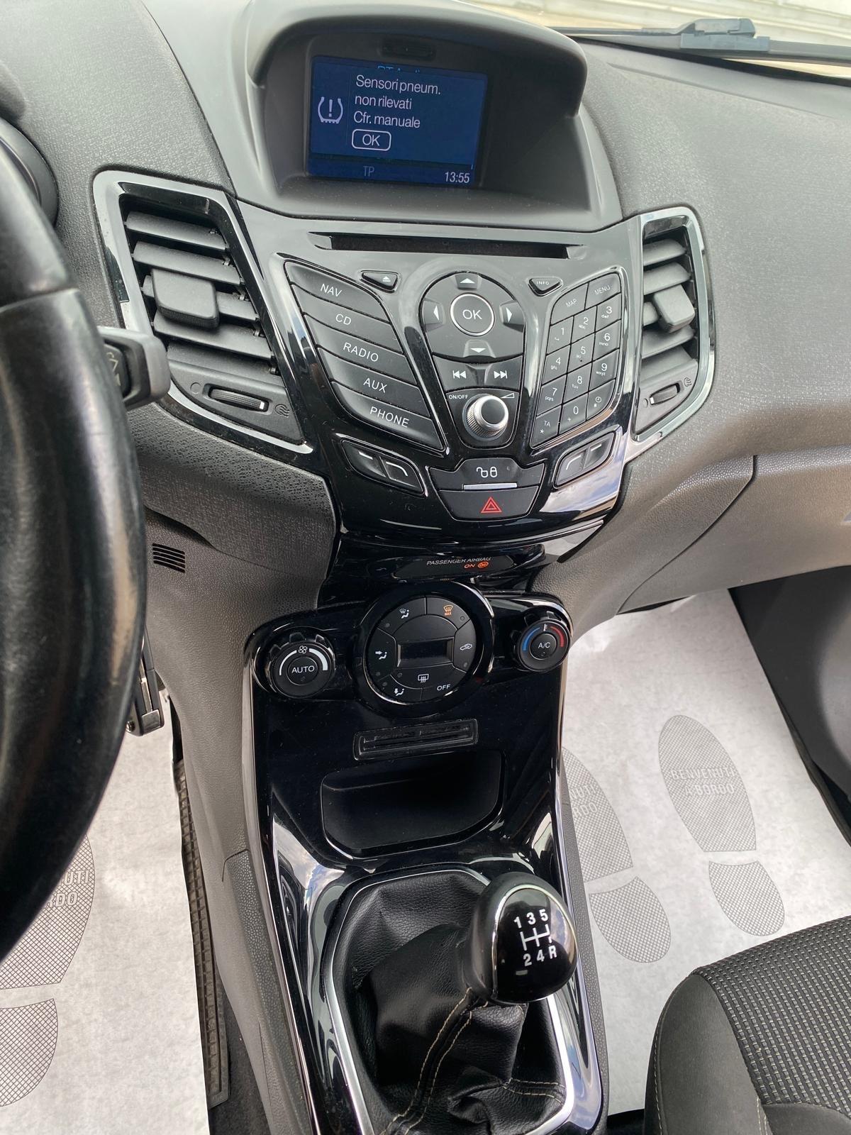 Ford Fiesta 1.4 5 porte Bz.- GPL Black & White Edition