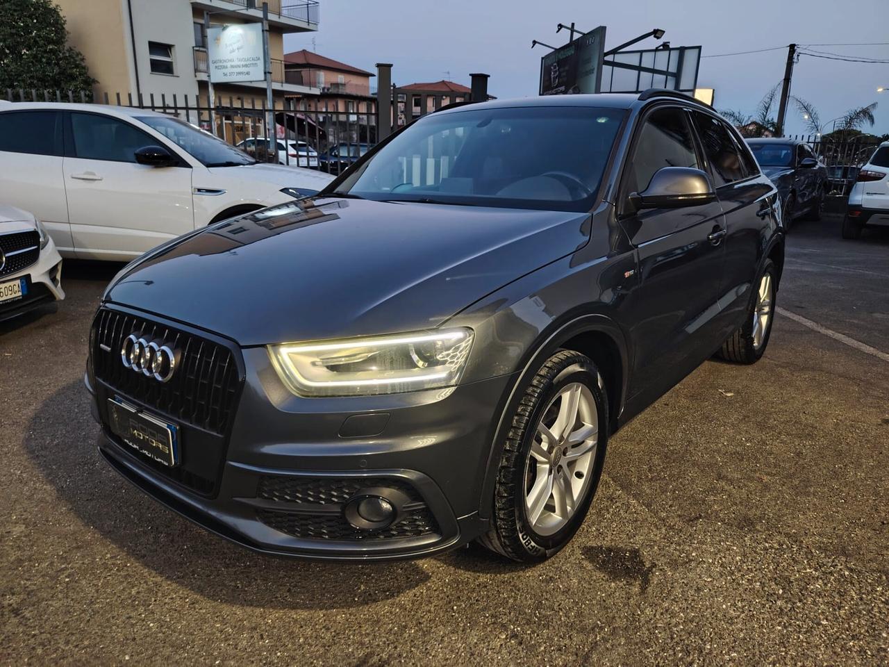 Audi Q3 2.0 TDI quattro S LINE