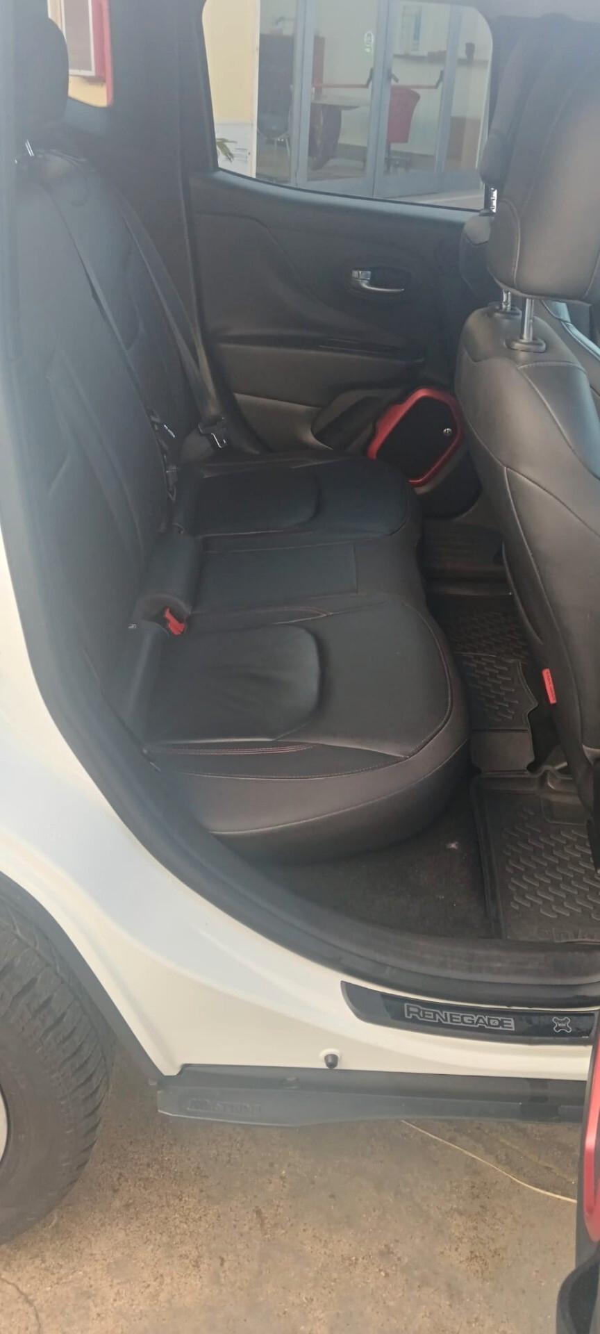 Jeep Renegade 2.0 Mjt 170CV 4WD Active Drive Low Trailhawk